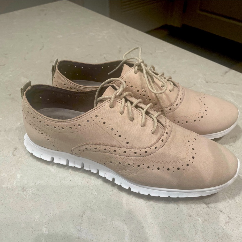 Cole Haan Grand Zero women’s shoe. Never worn outside but tried on.